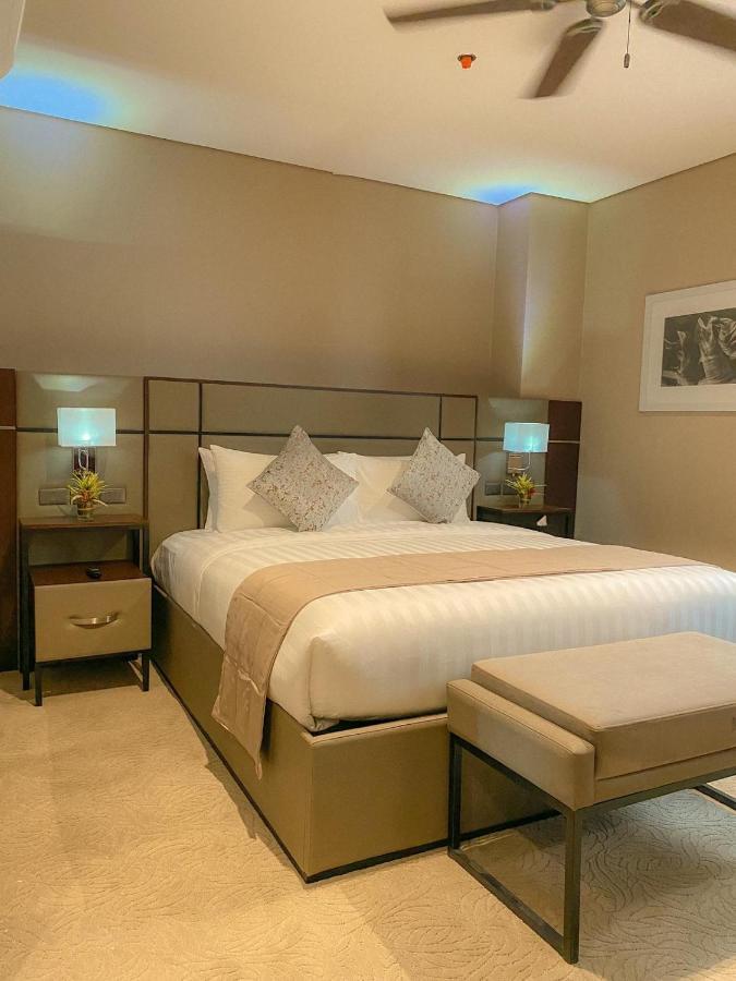 The Plaza Garden Hotel And Residences バギオ エクステリア 写真