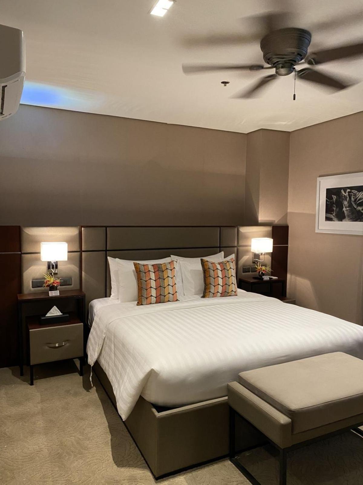 The Plaza Garden Hotel And Residences バギオ エクステリア 写真