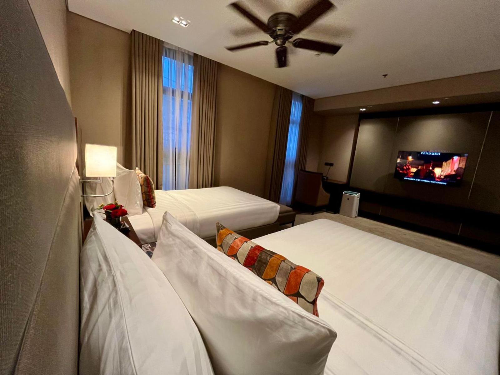 The Plaza Garden Hotel And Residences バギオ エクステリア 写真