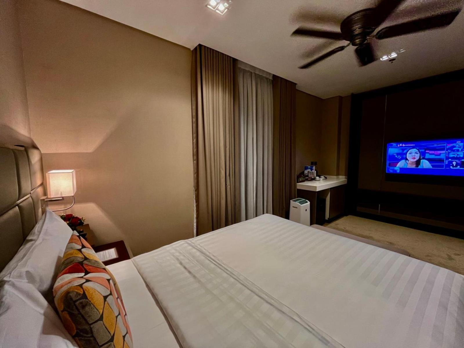The Plaza Garden Hotel And Residences バギオ エクステリア 写真